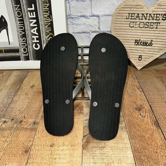 Armani exchange flip flop sandals size 11/12 main image 5